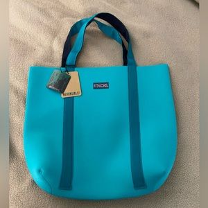 Reversible neoprene bag